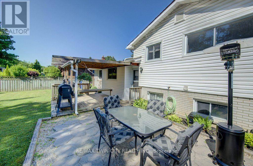 61 WINDSOR STREET - 38