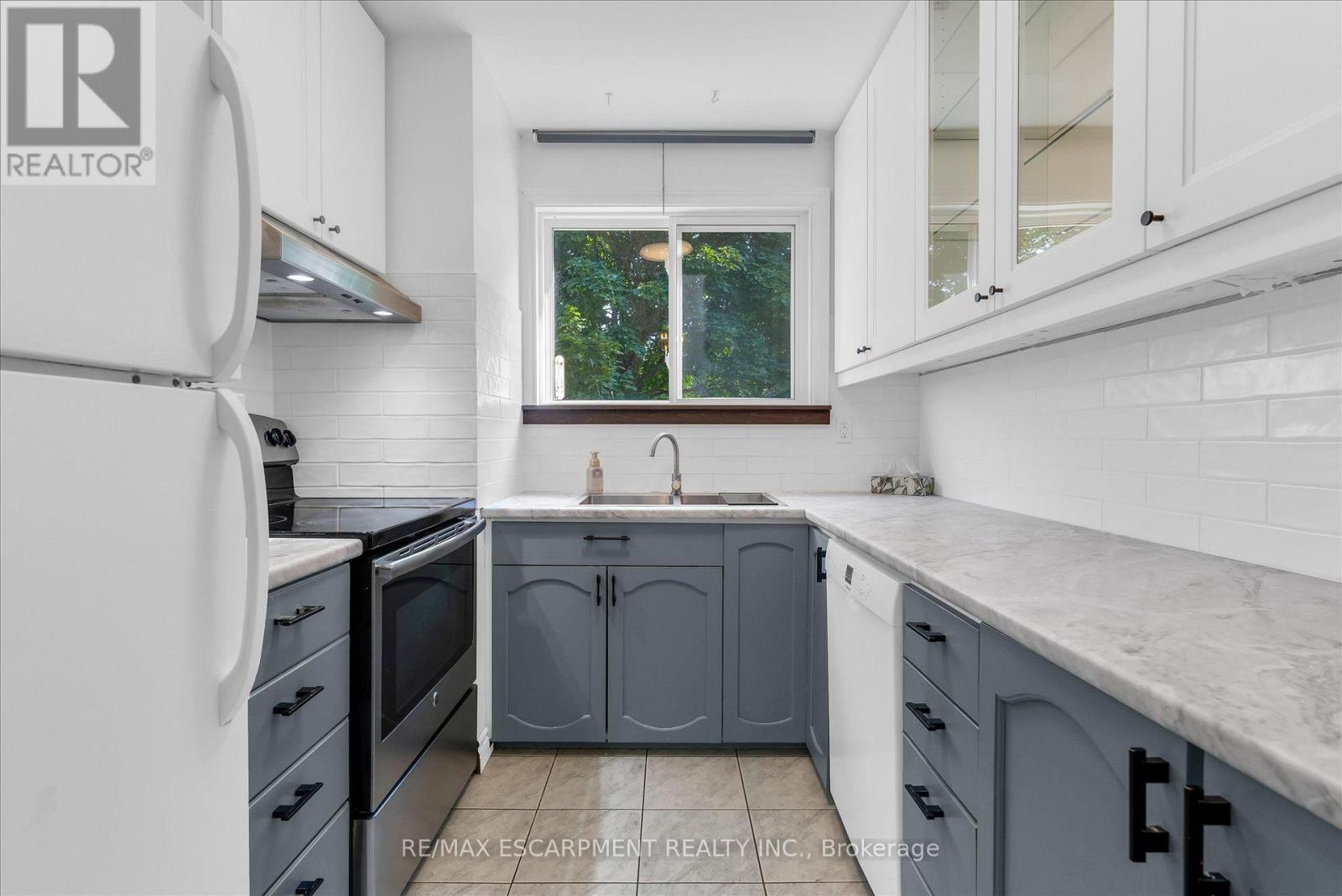 #41 125 LIVINGSTON AVENUE - 11