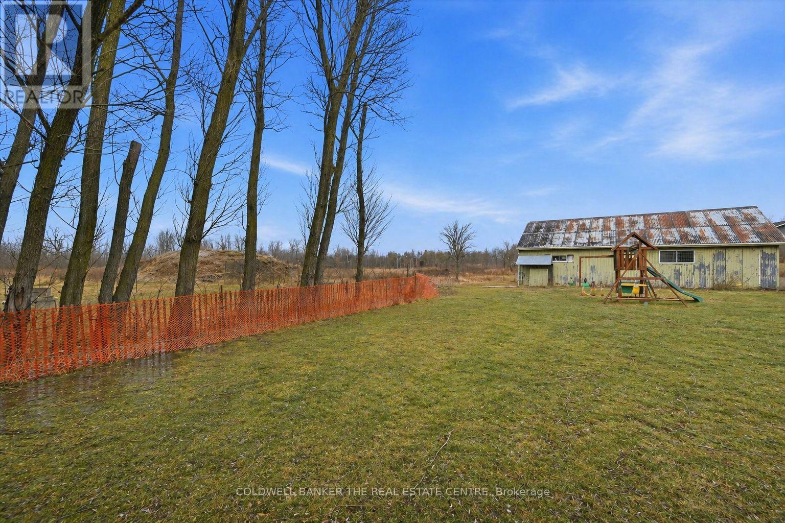 356 MOUNTAIN ROAD - Image 32