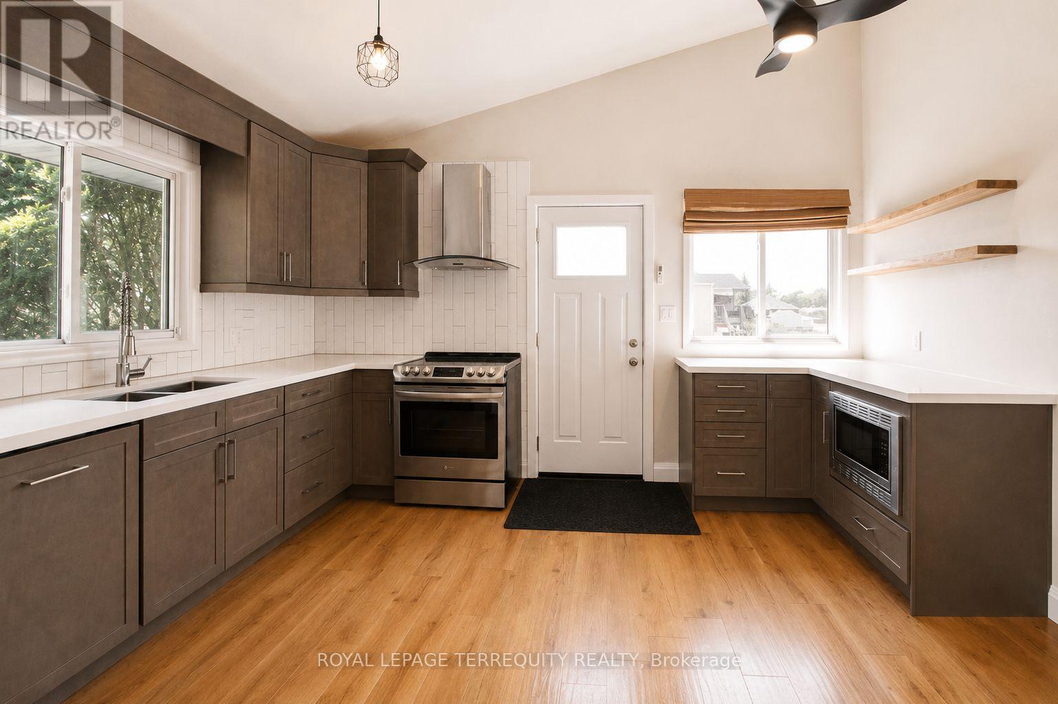 71251 BLUEWATER HIGHWAY - 10