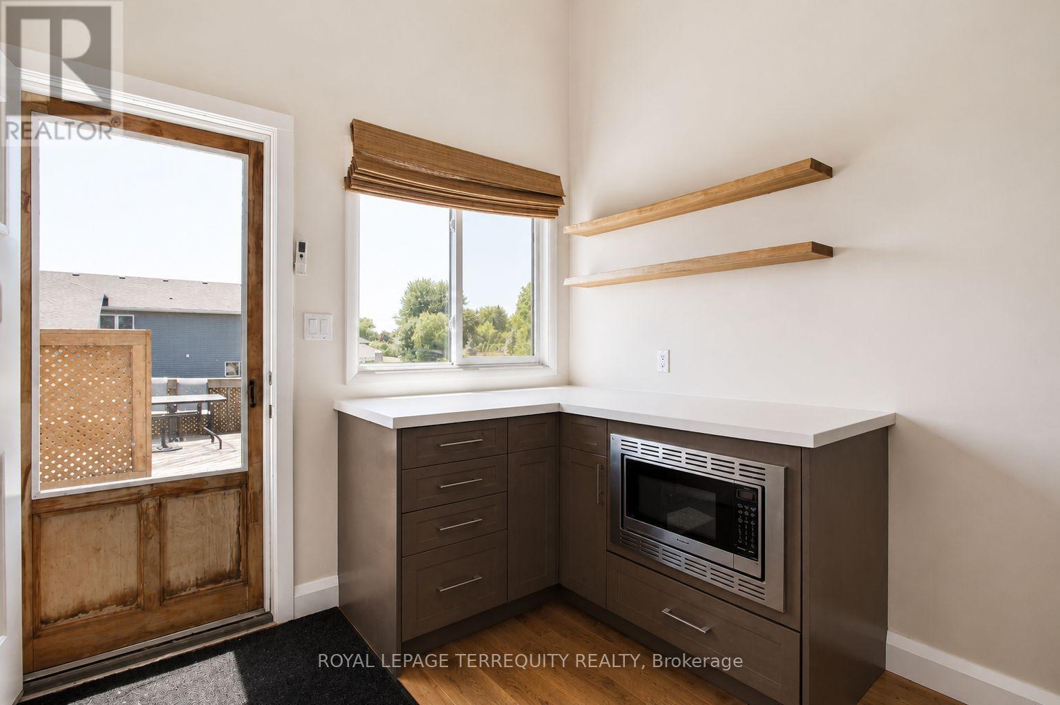 71251 BLUEWATER HIGHWAY - 12