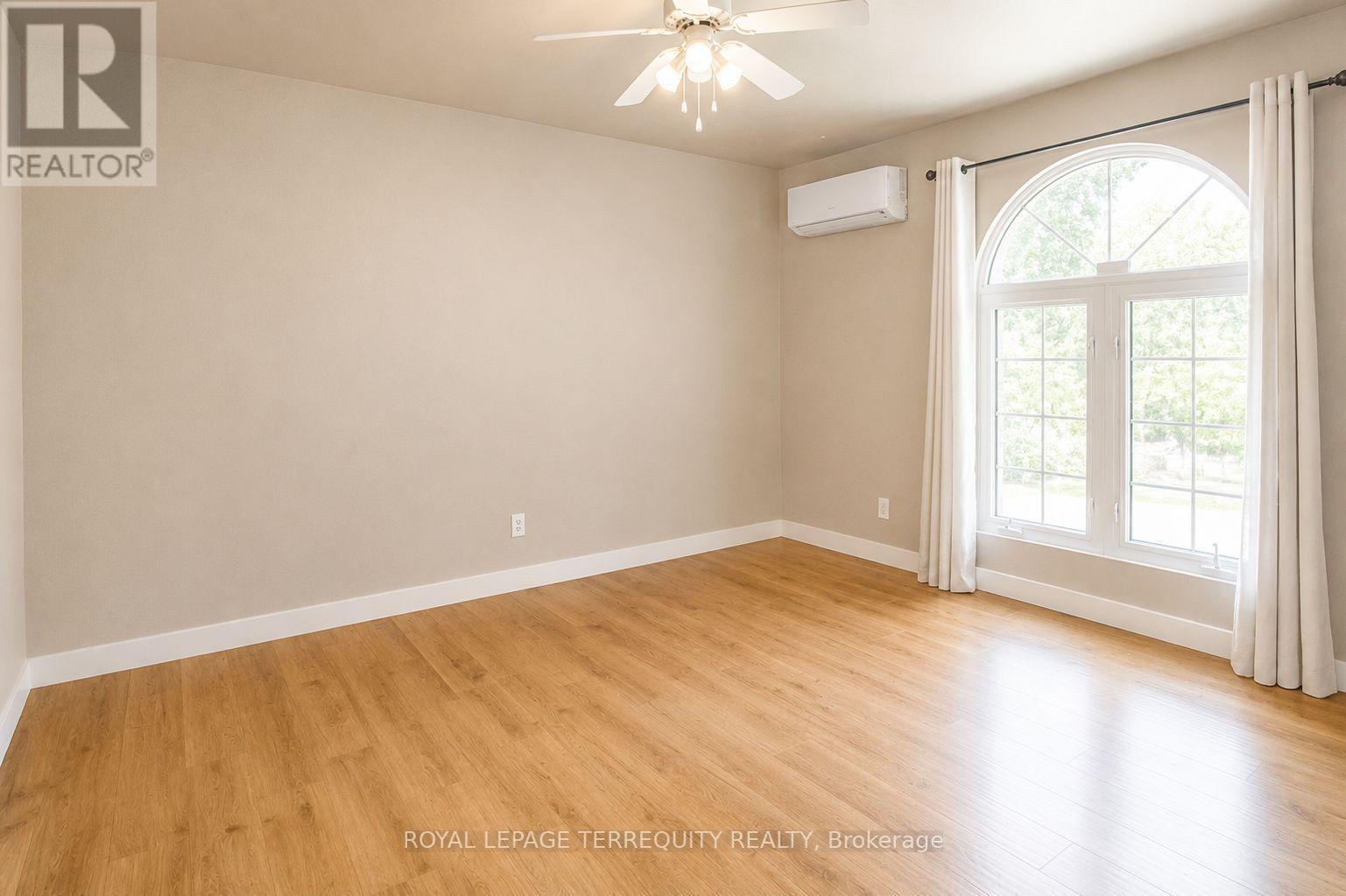 71251 BLUEWATER HIGHWAY - 16