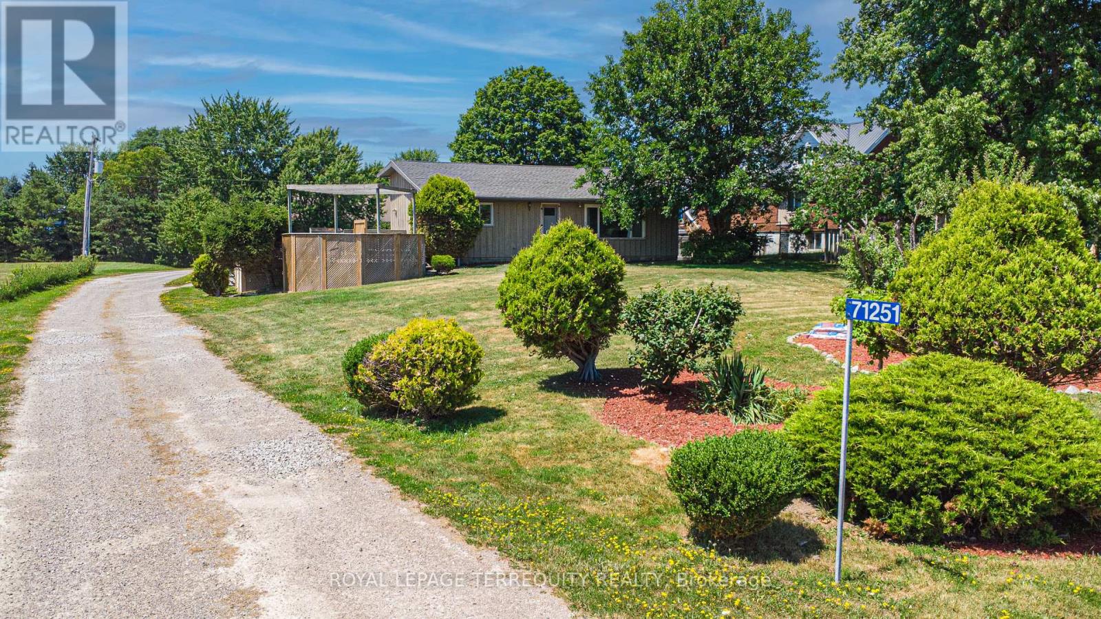71251 BLUEWATER HIGHWAY - 2