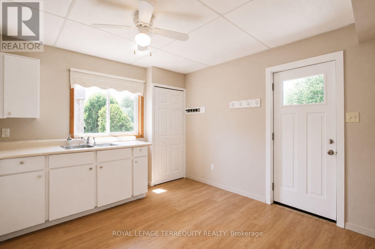 71251 BLUEWATER HIGHWAY - 26