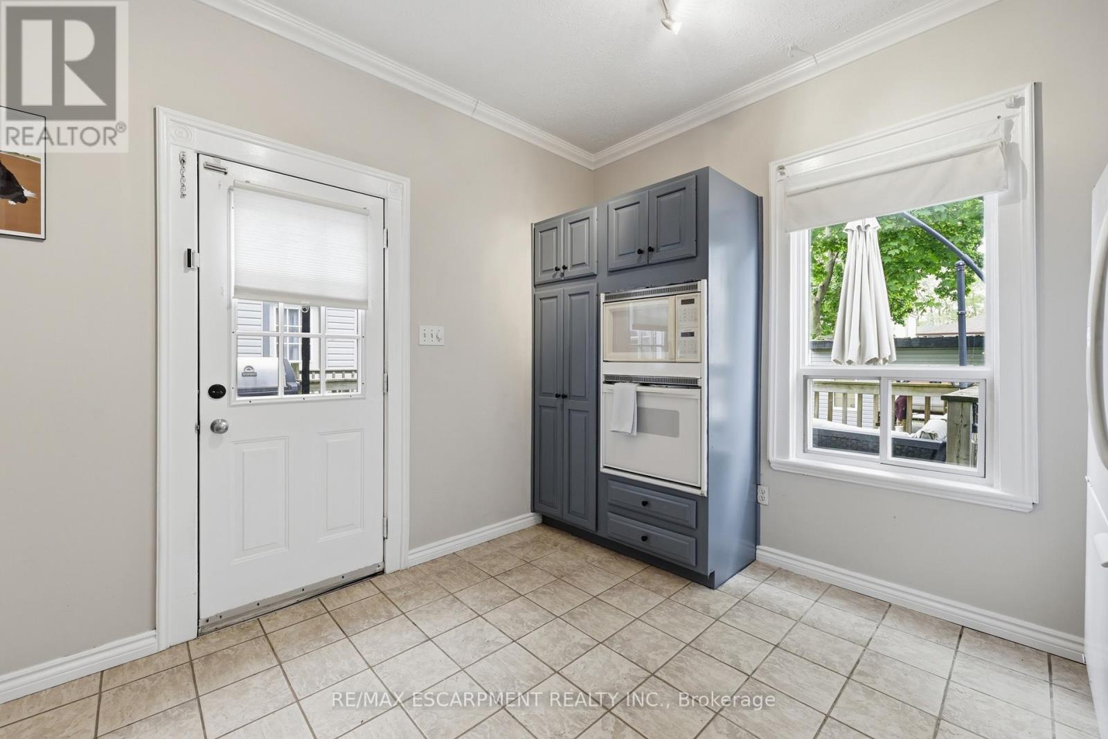 23 EAST 21ST STREET - 26