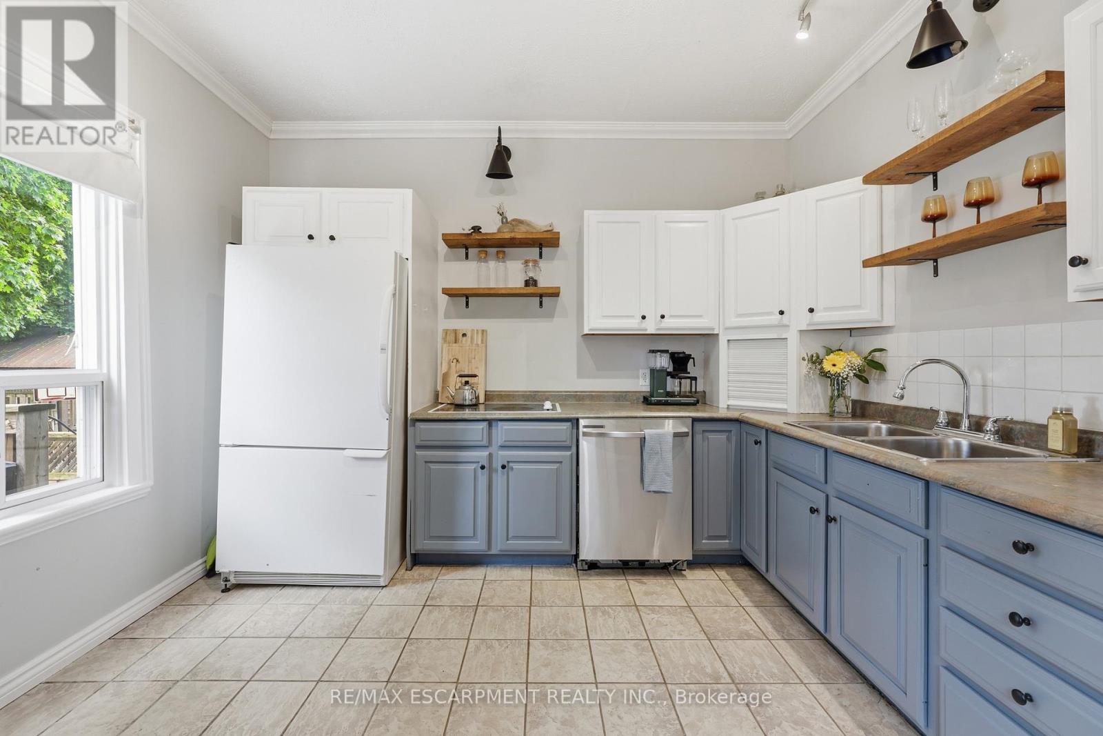 23 EAST 21ST STREET - 27