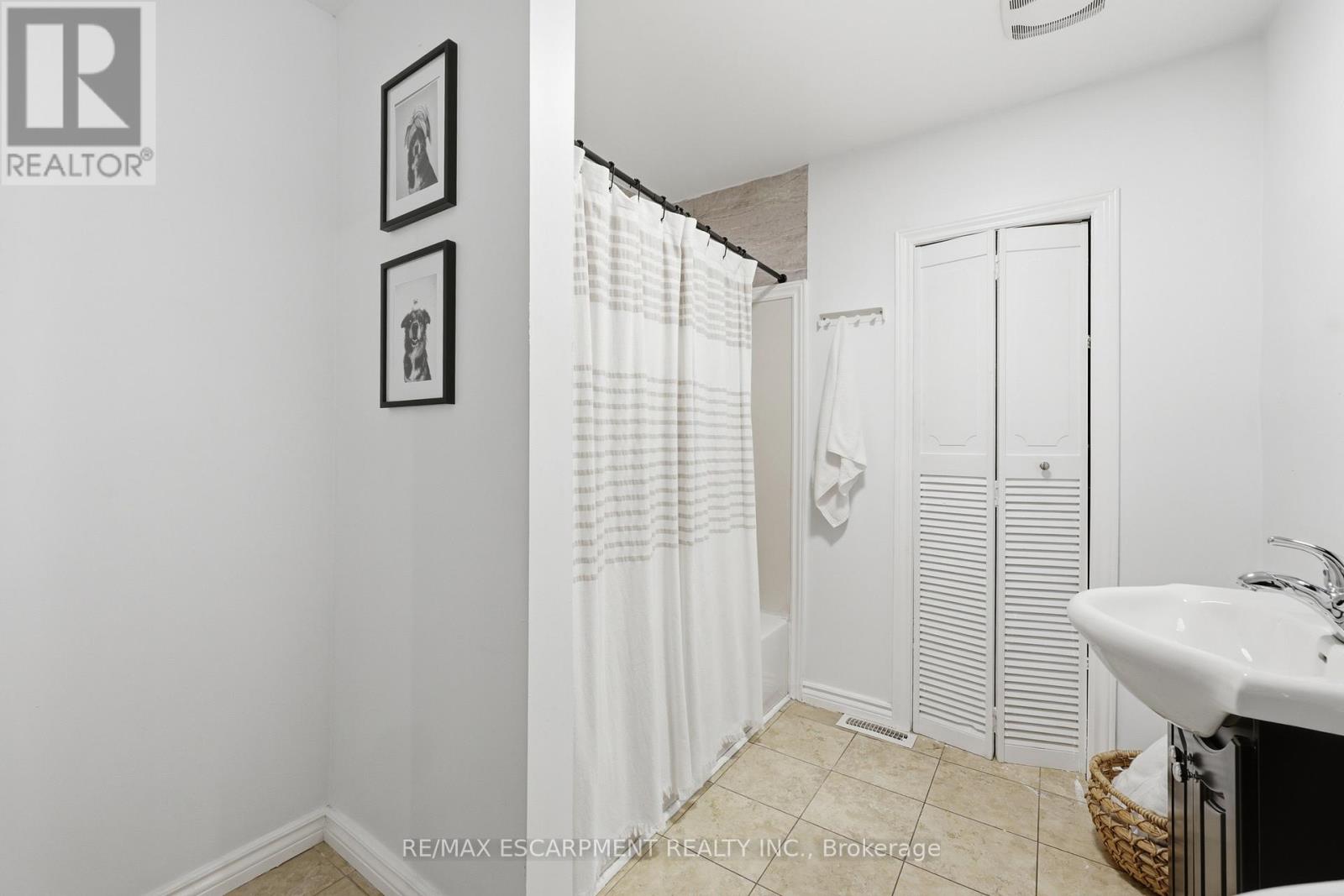 23 EAST 21ST STREET - 29