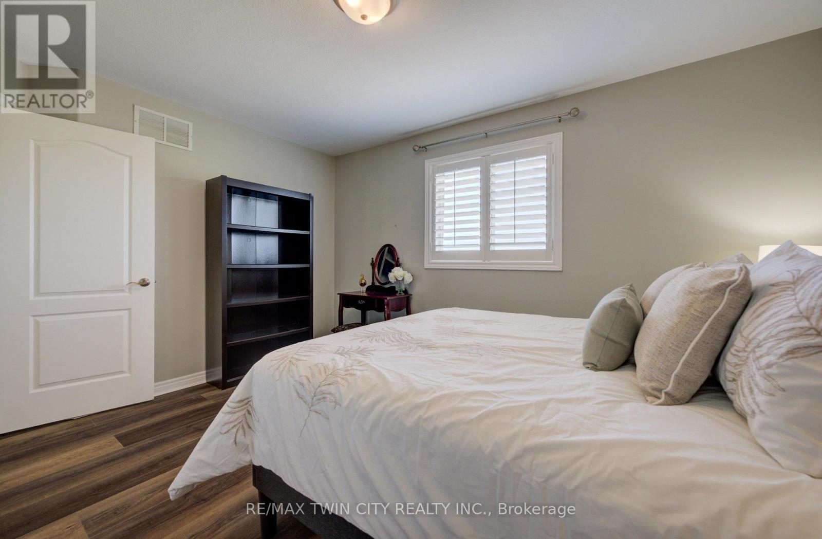 18 CHERRY AVENUE - Image 29