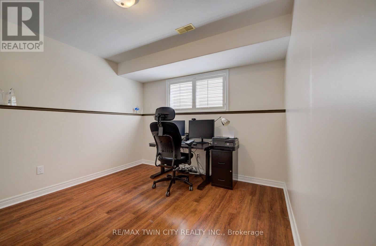 18 CHERRY AVENUE - Image 35