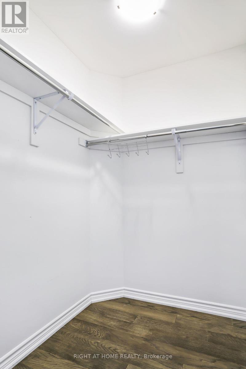 #141 115 DELPHI COURT - 20