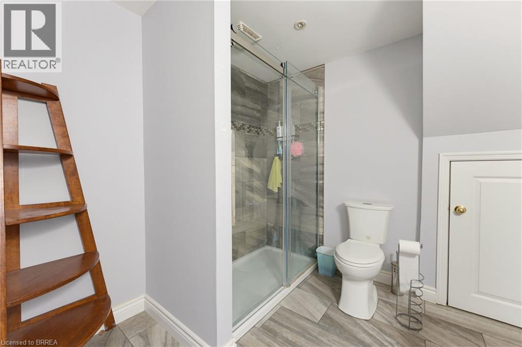 125 WHITLAW Way - 18