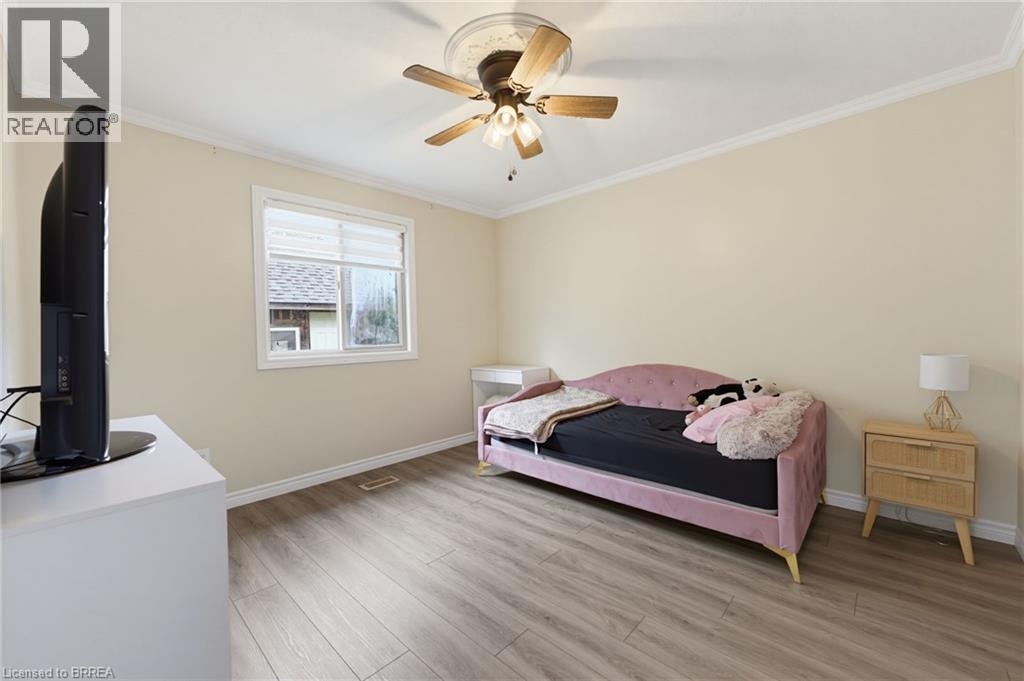 125 WHITLAW Way - 10