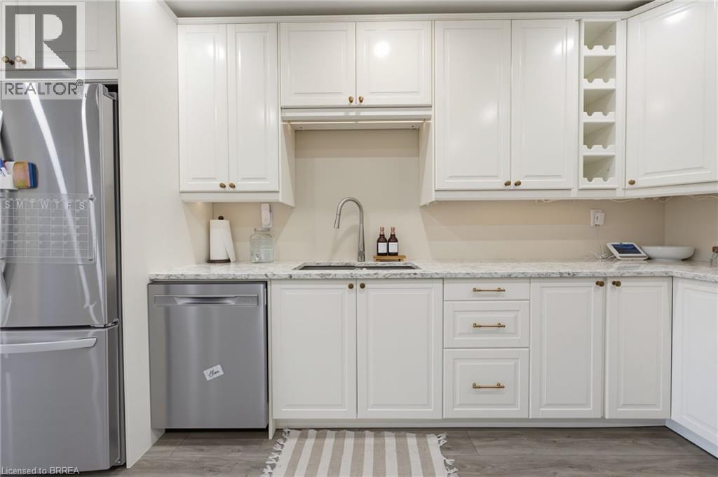 125 WHITLAW Way - 5
