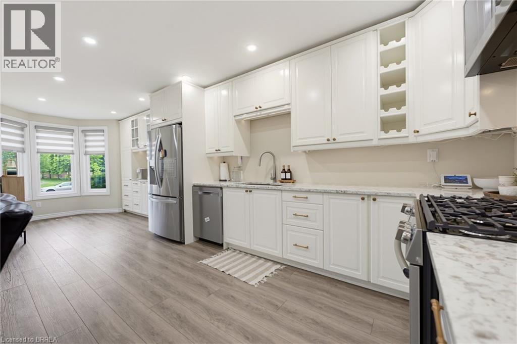 125 WHITLAW Way - 6