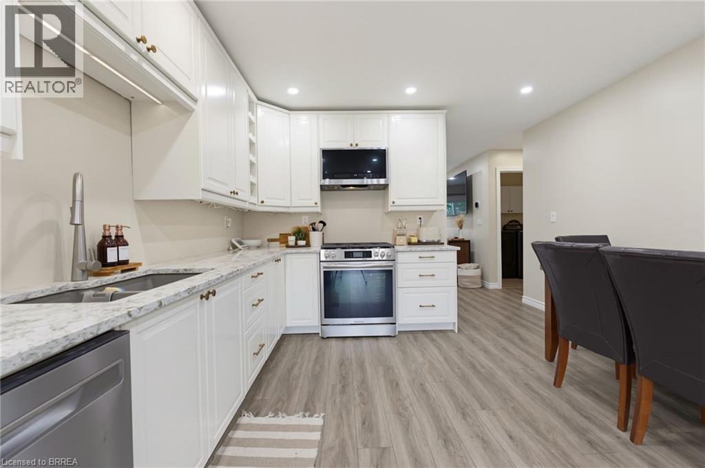 125 WHITLAW Way - 4