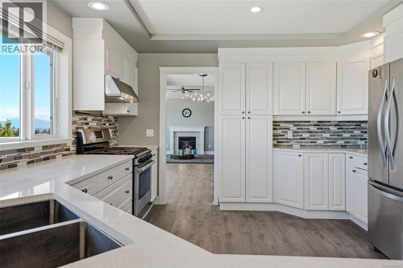 6547 Peregrine Rd, Nanaimo
