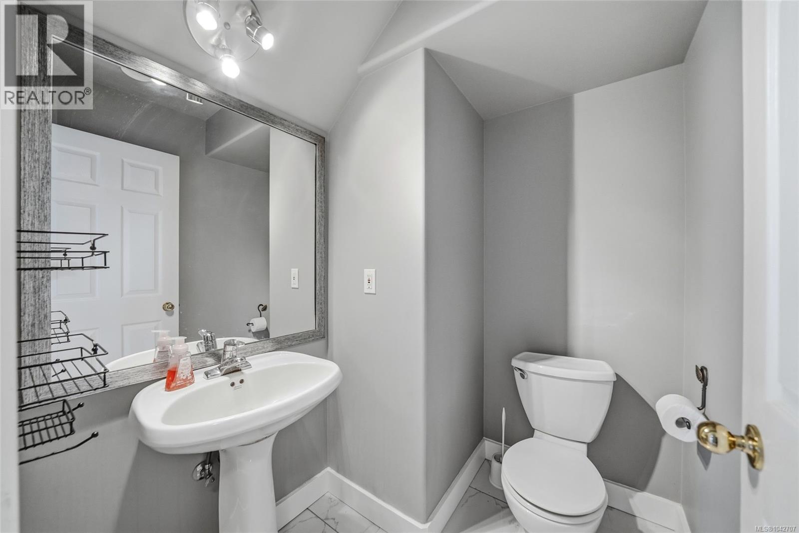 6547 Peregrine Rd, Nanaimo