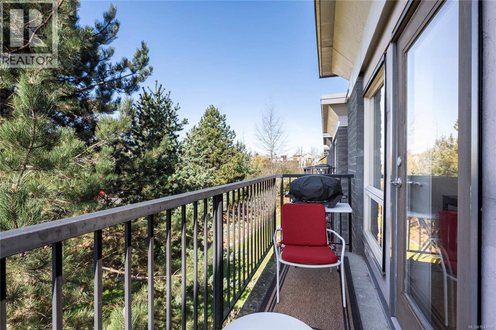 #310 555 Franklyn St - 15