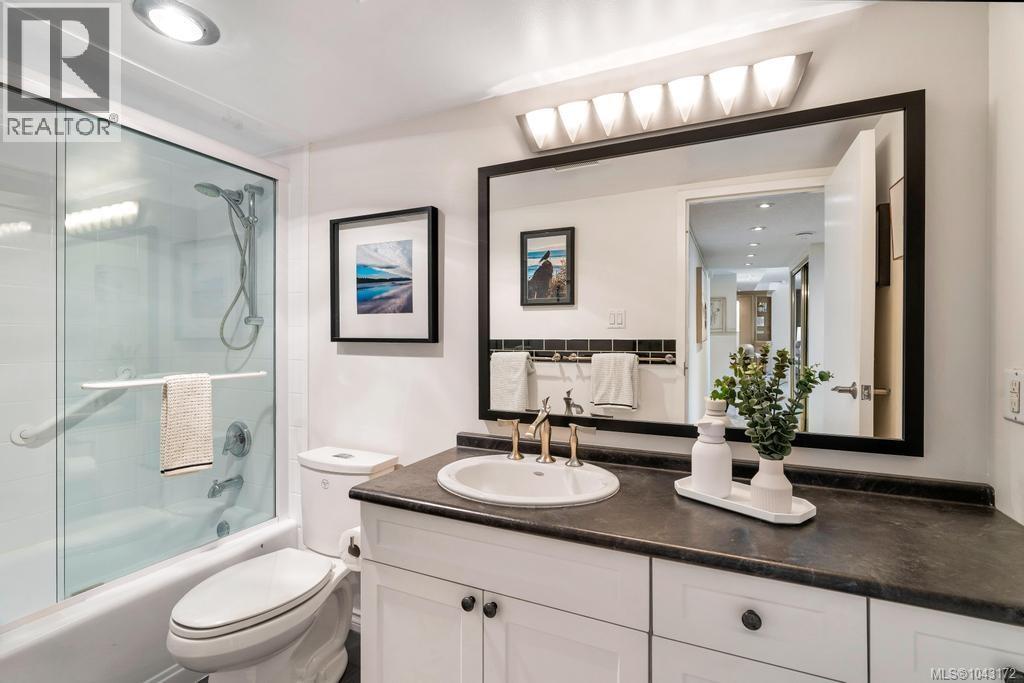 #306 525 Broughton St - 30