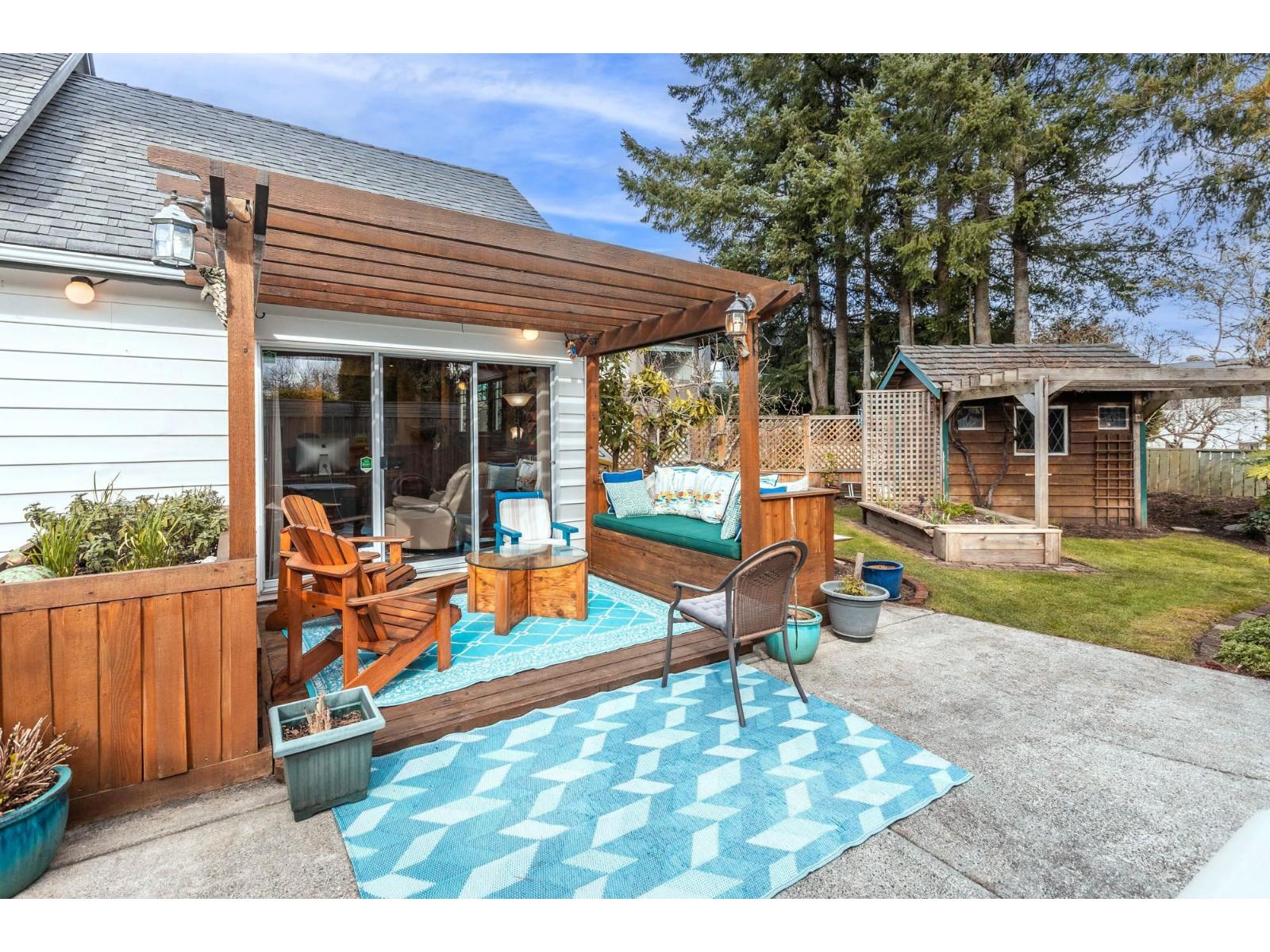 1196 HABGOOD STREET, White Rock