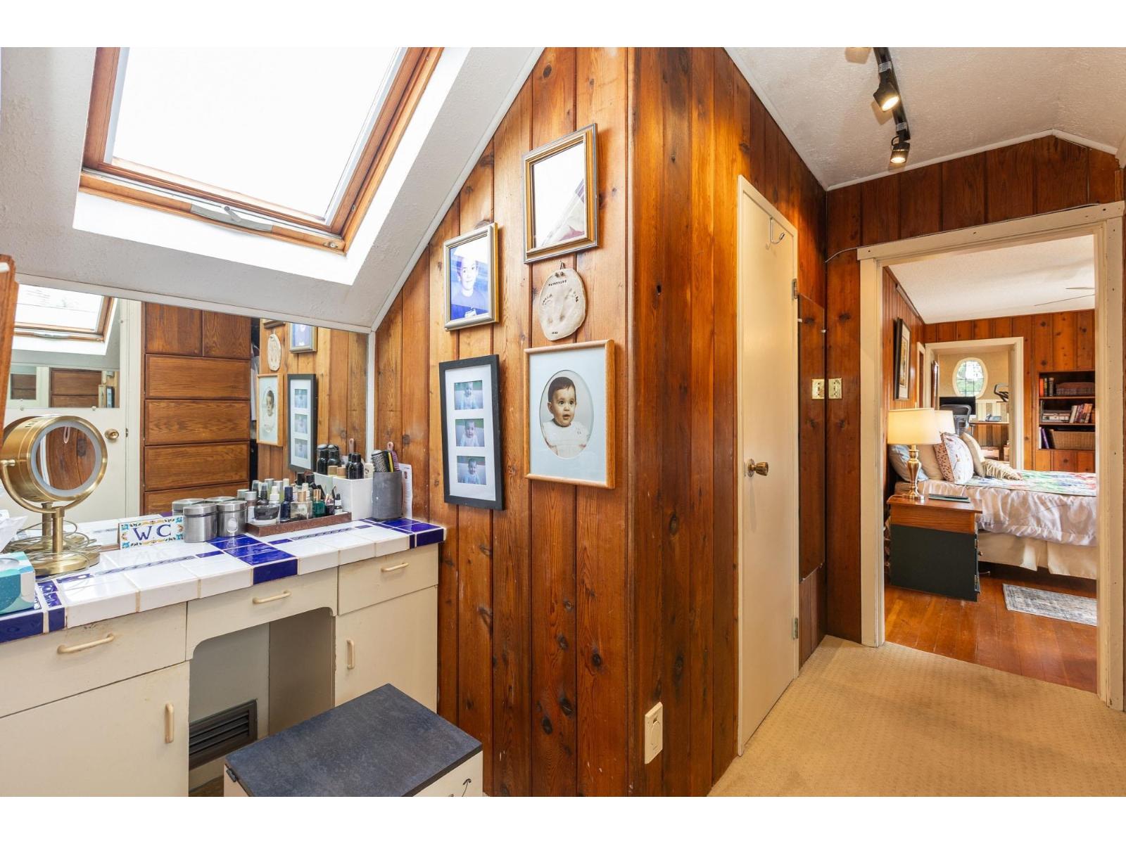 1196 HABGOOD STREET, White Rock