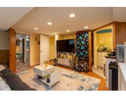 1196 Habgood Street, White Rock, BC V4B4W9 Photo 28