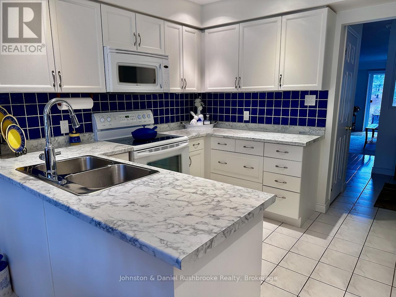 39 SHORELINE DRIVE - 13