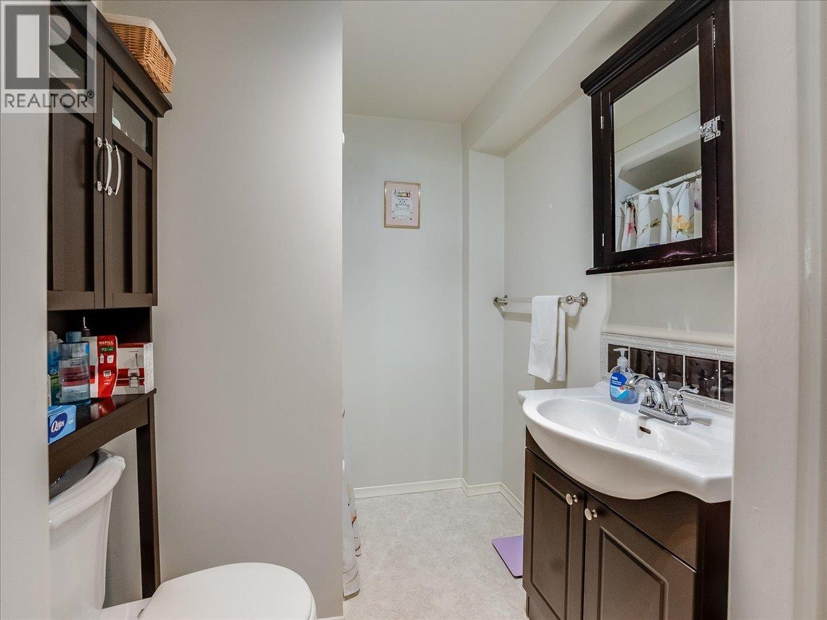 1120 Columbia Avenue - 25