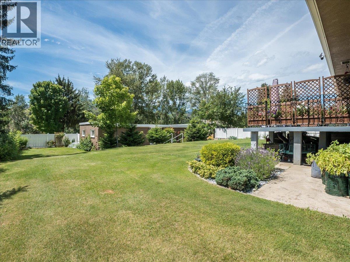 1120 Columbia Avenue - 34