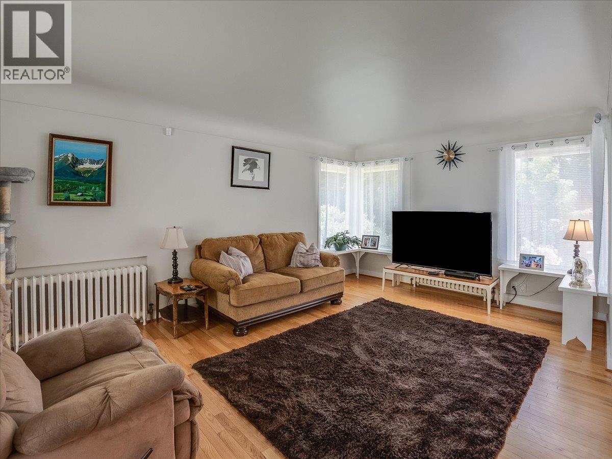 1120 Columbia Avenue - 11
