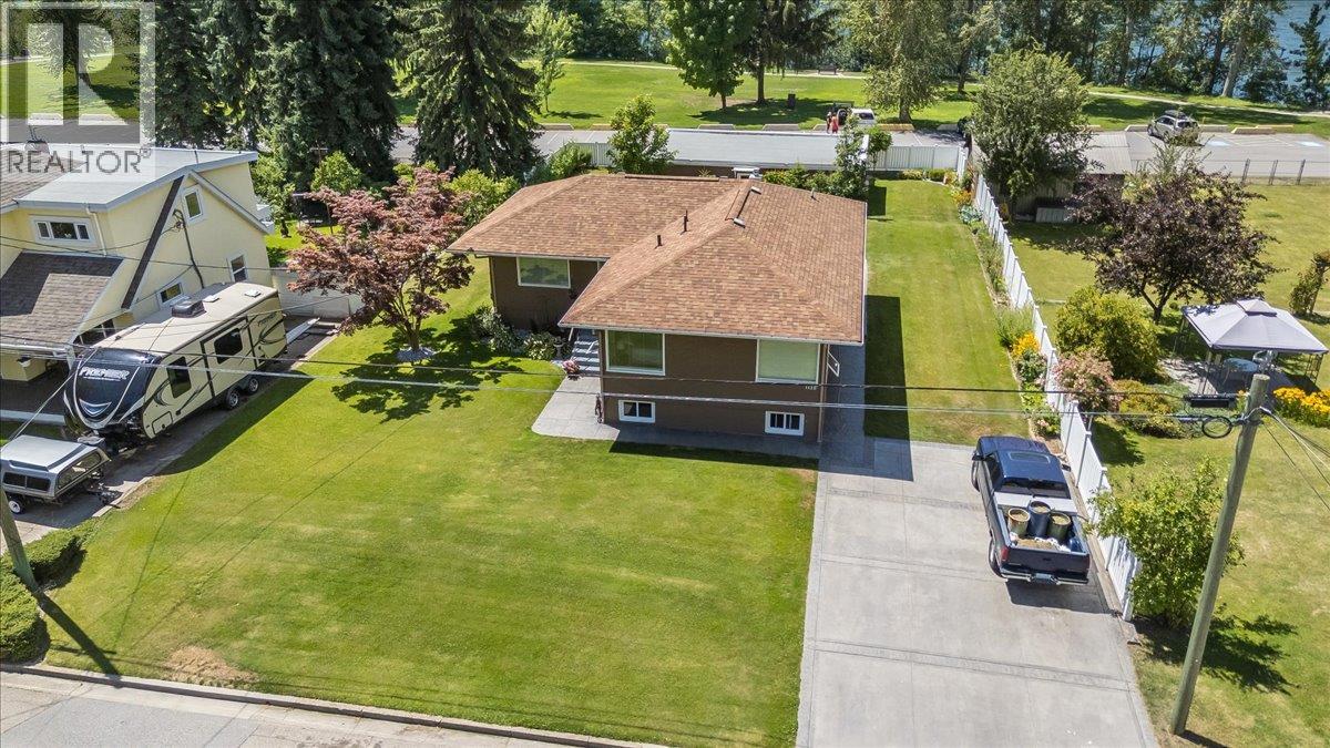 1120 Columbia Avenue - 53