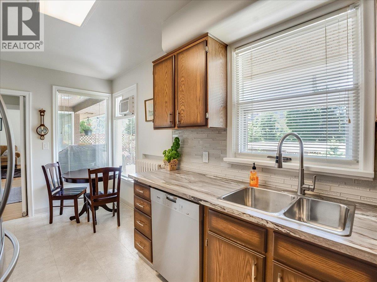 1120 Columbia Avenue - 5