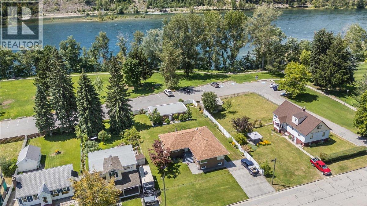 1120 Columbia Avenue - 52
