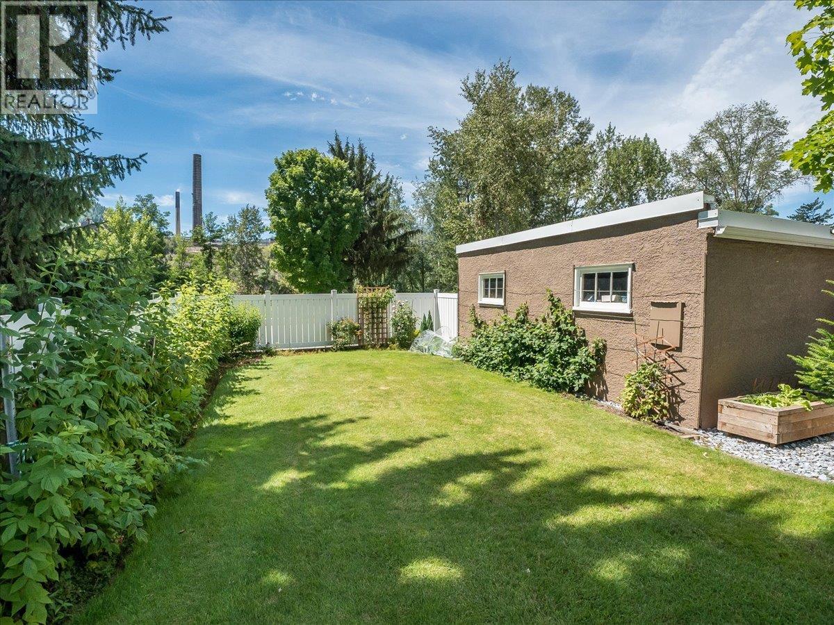 1120 Columbia Avenue - 35