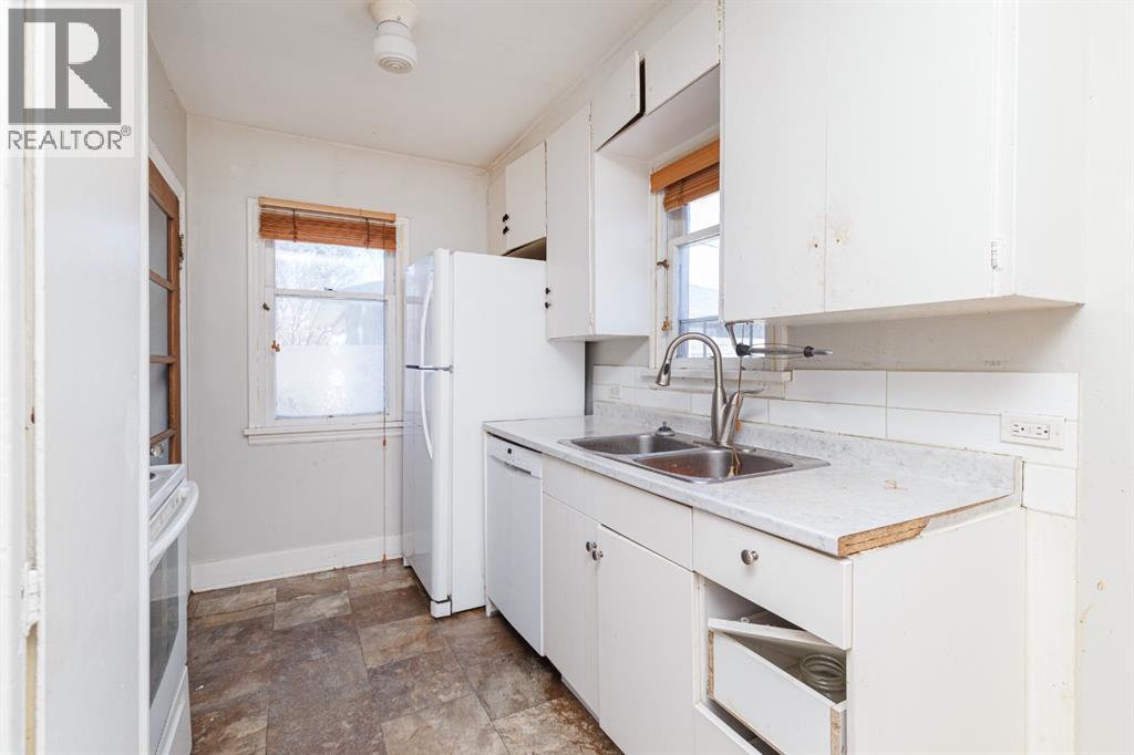 2820 Parkdale Boulevard NW - 16