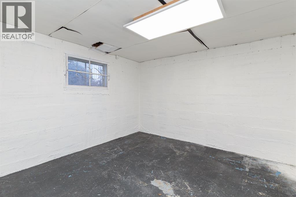 2820 Parkdale Boulevard NW - 17