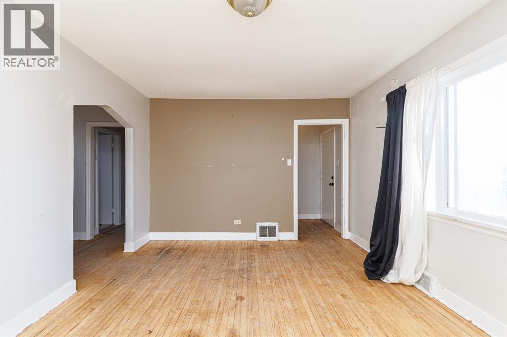 2820 Parkdale Boulevard NW - 6