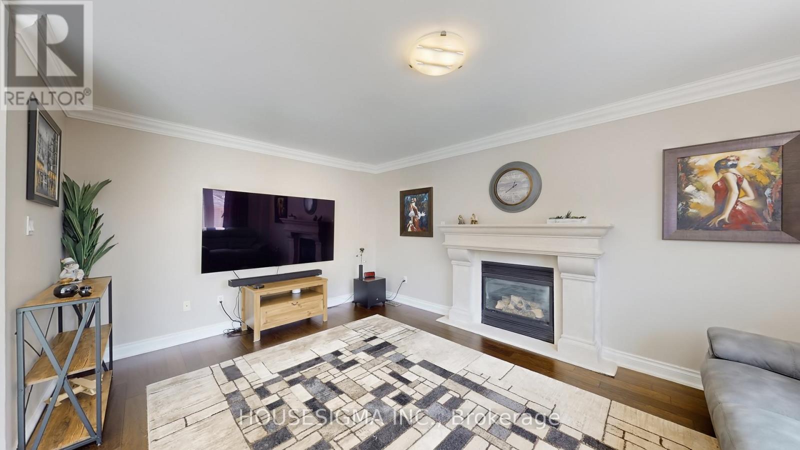 32 WILLOUGHBY WAY - 10