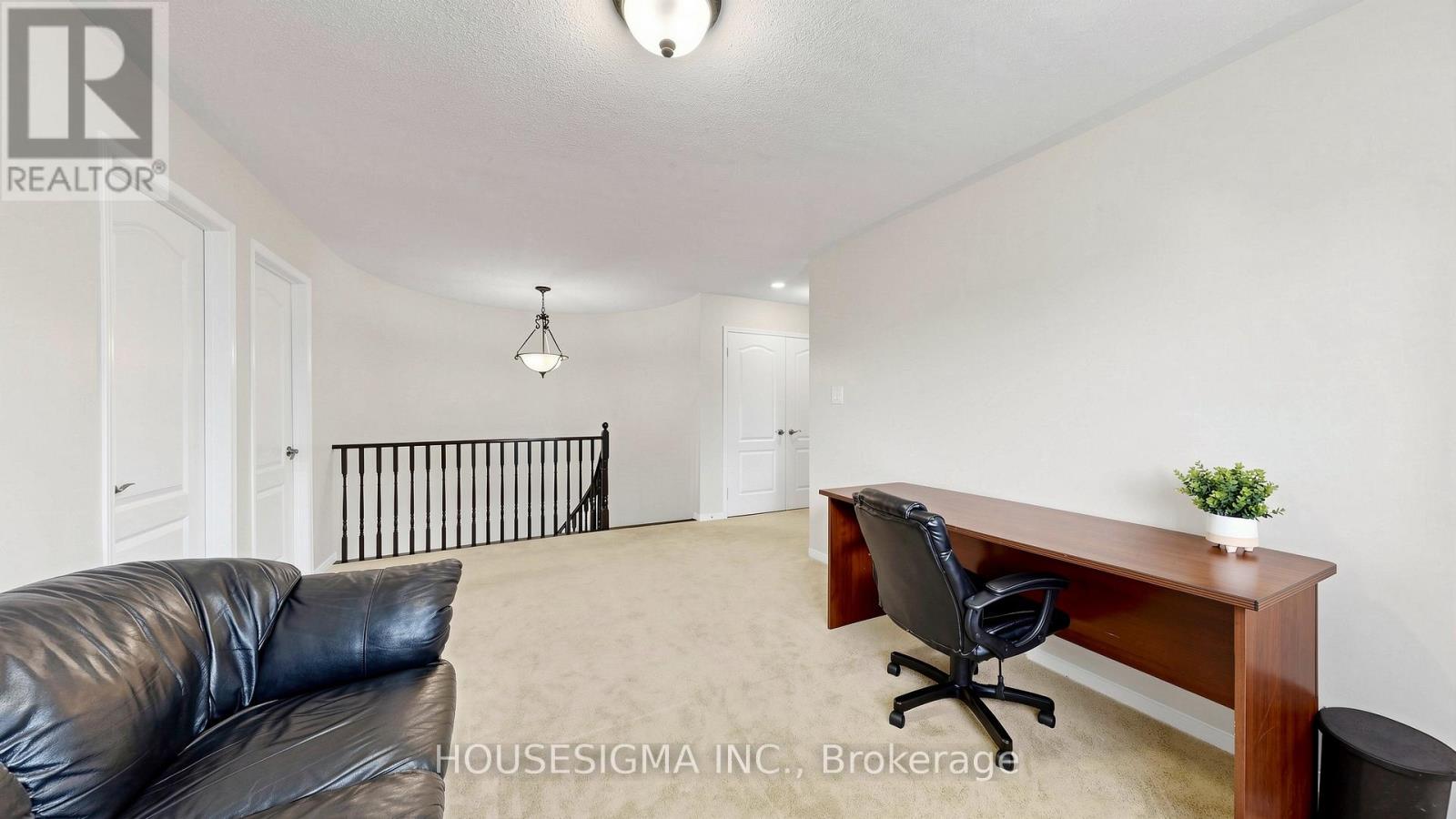 32 WILLOUGHBY WAY - 18