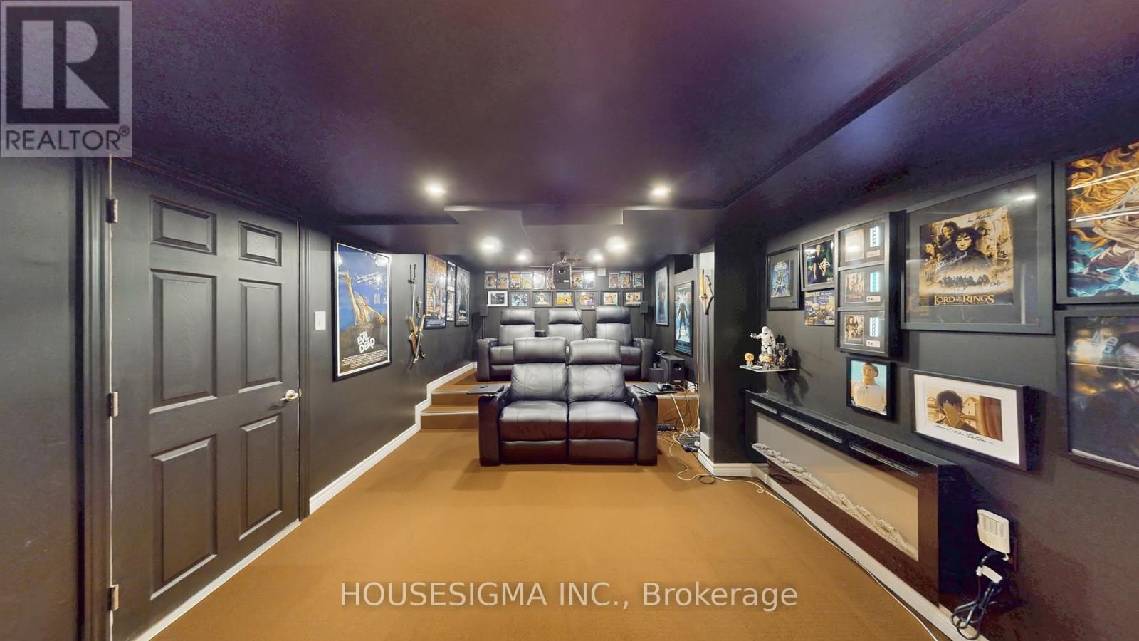 32 WILLOUGHBY WAY - 34
