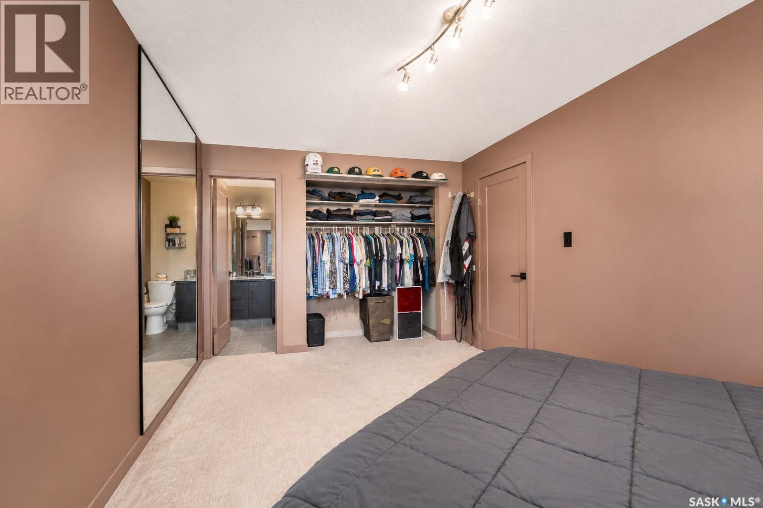 #224 425 115th STREET E - 10