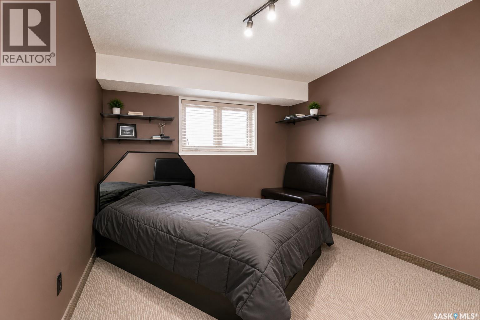 #224 425 115th STREET E - 11