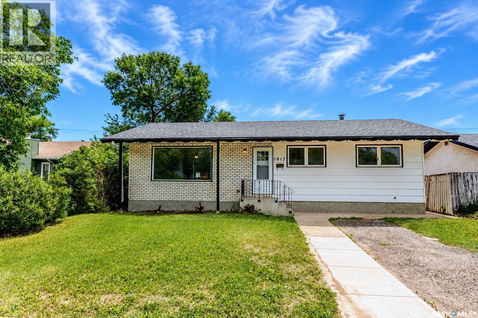 1415 Caribou STREET W - 1