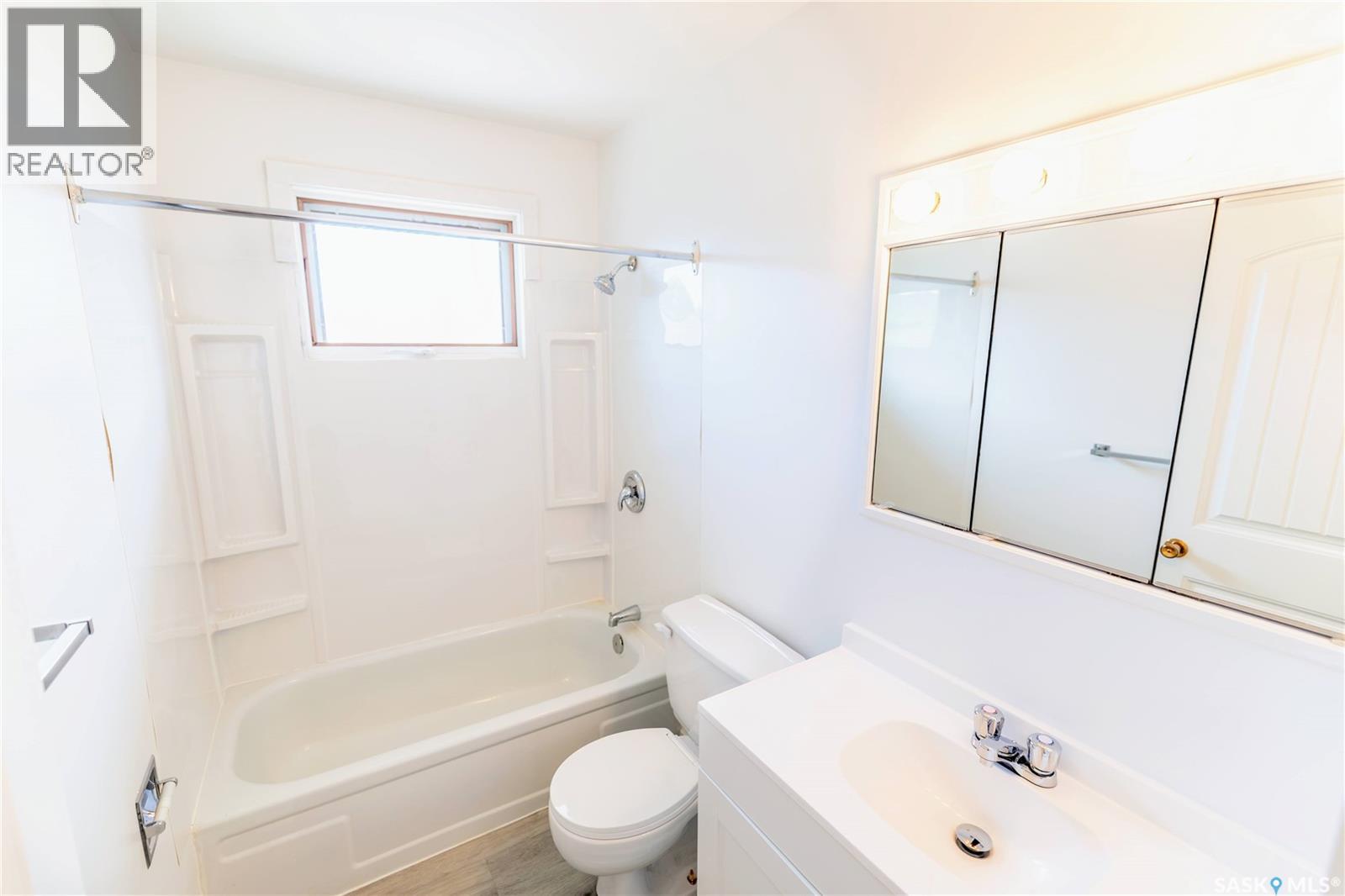 1415 Caribou STREET W - 13