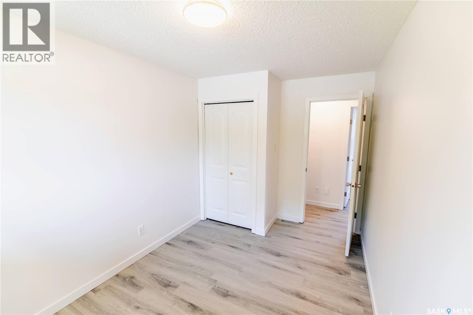 1415 Caribou STREET W - 24