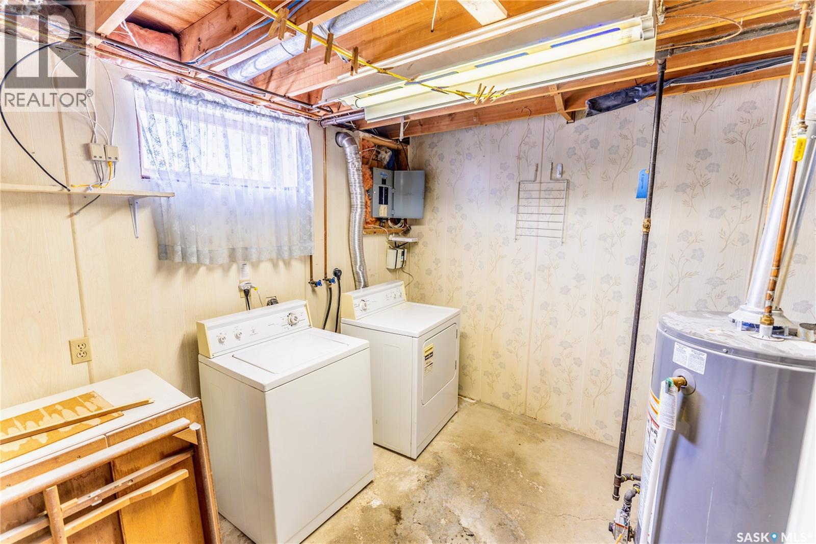 1415 Caribou STREET W - 31