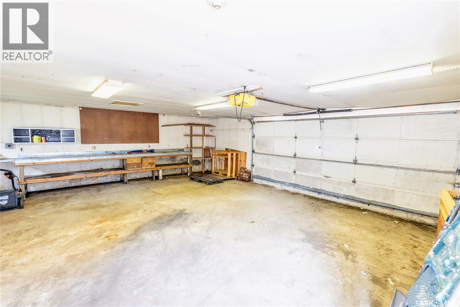 1415 Caribou STREET W - 37