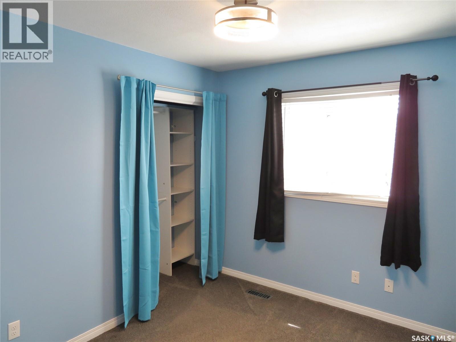 1214 Rempel CRESCENT - 12