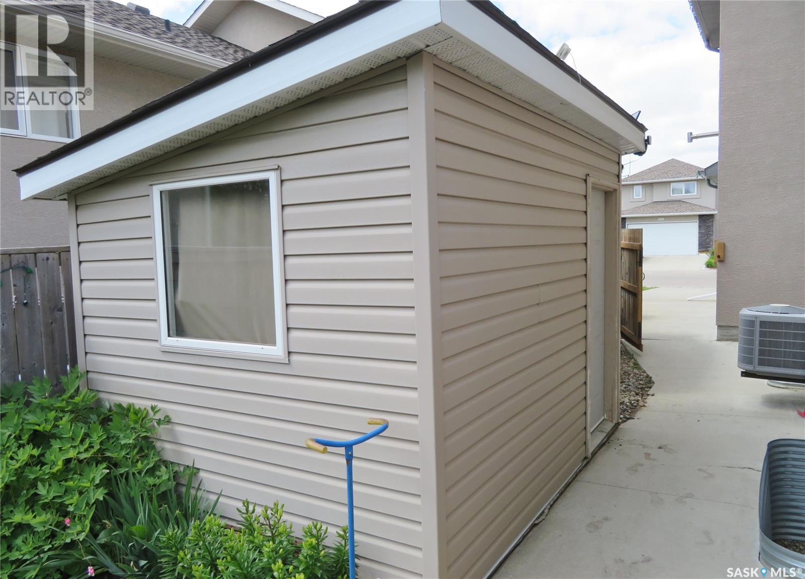 1214 Rempel CRESCENT - 26