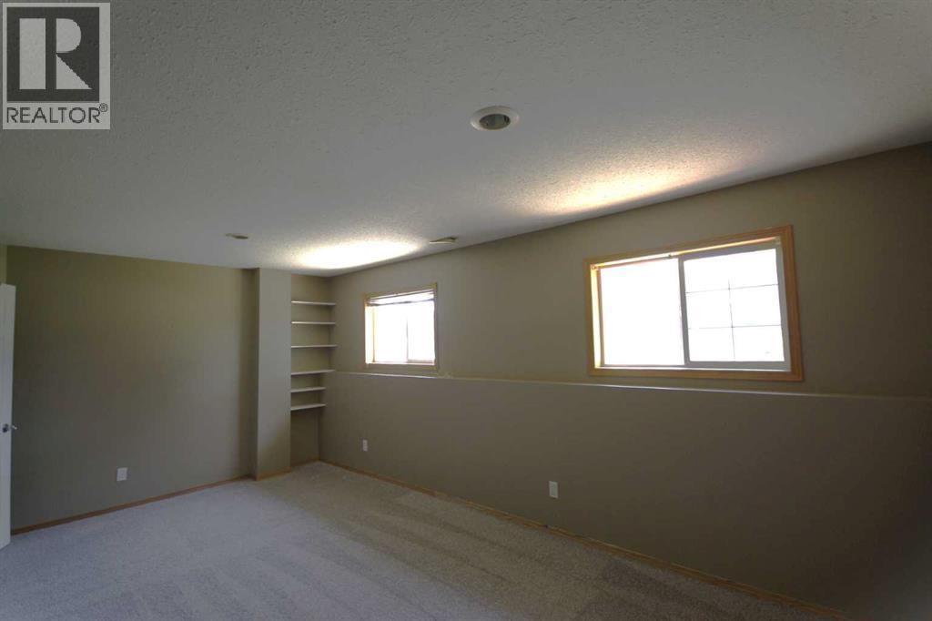 209 Strathaven Bay - 22